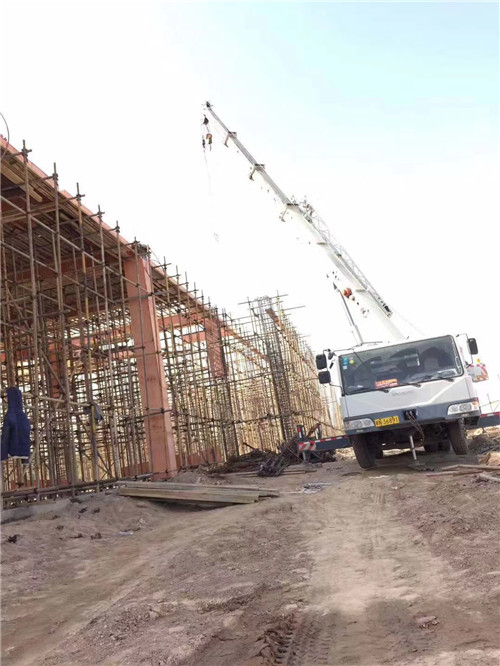 西市区吊车作业的安全注意事项有哪些？